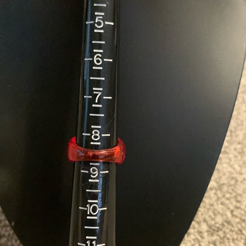 8 1/2 Red Ring